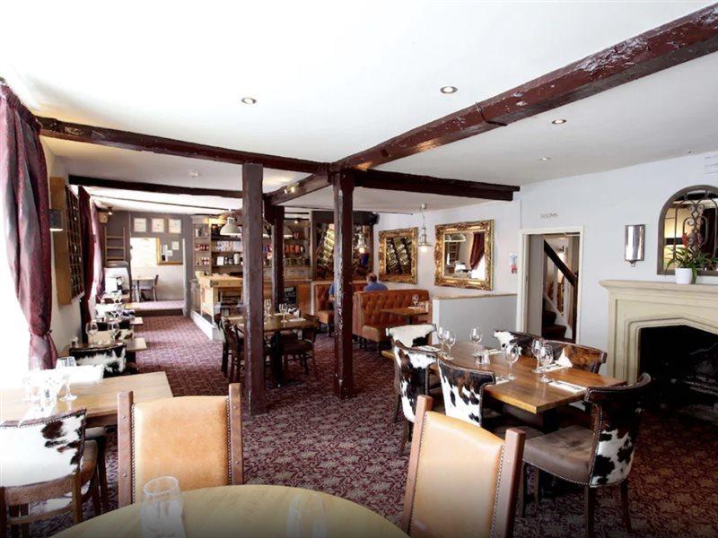 White Hart Hotel Nettlebed Exterior photo